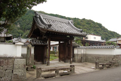 本広寺の山門