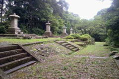 水野家墓所の墓碑